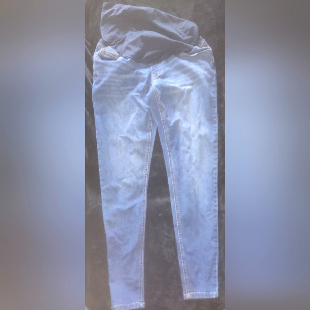 Time and Tru Maternity Skinny Jeans (M)